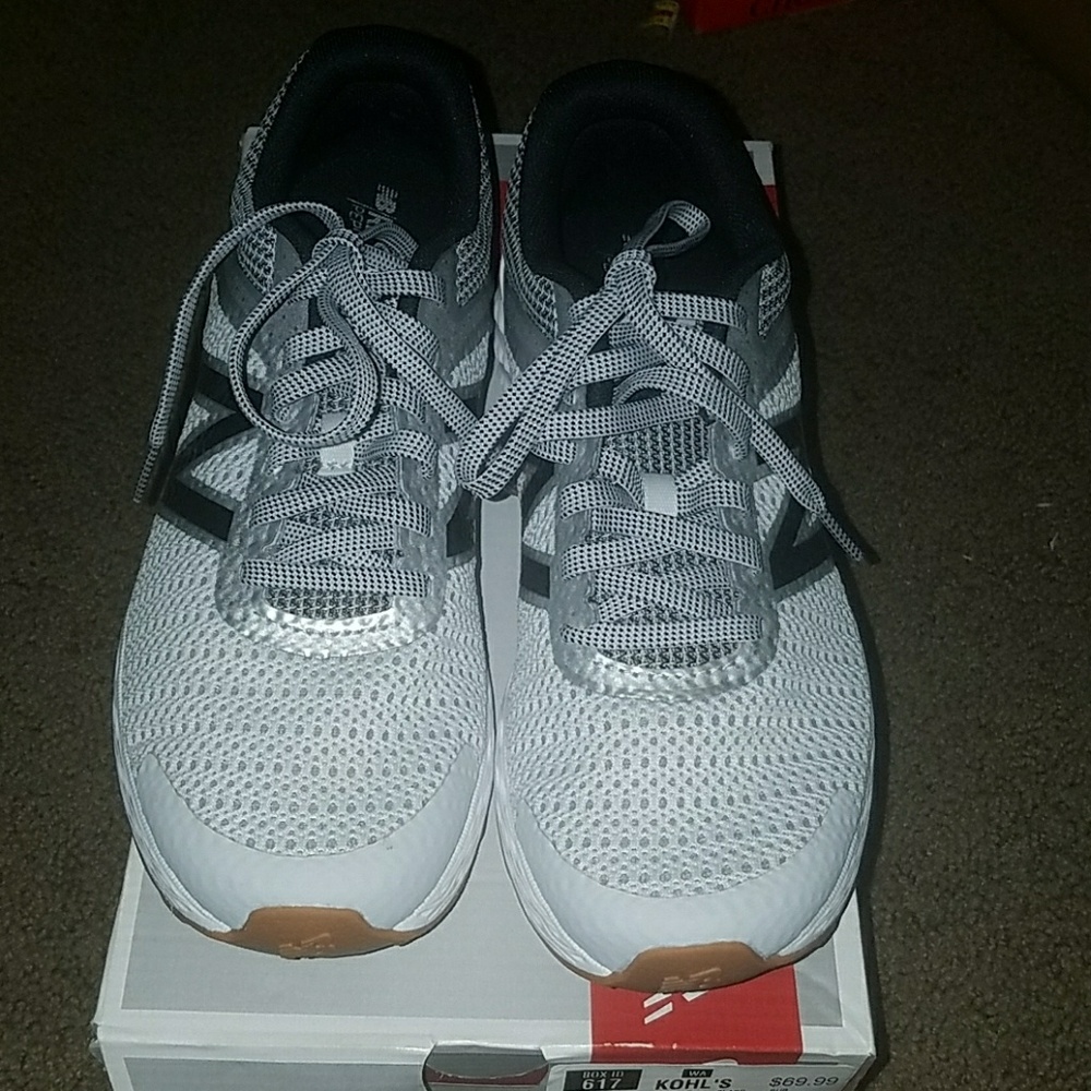 New Balance 520V3 Athletic Sneaker